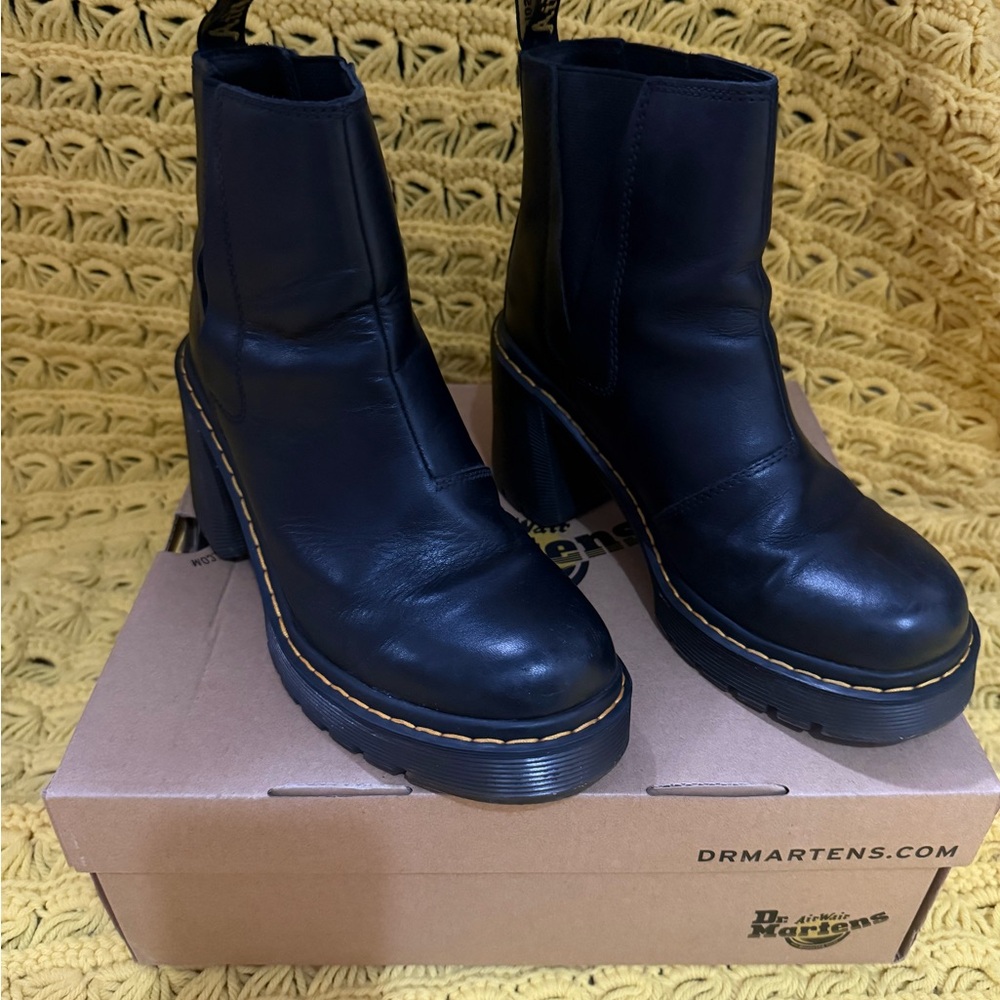 Dr. Martens Spence boots